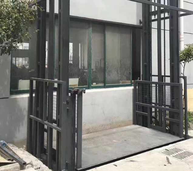 南充导轨式施工升降机助力民生工程提速增效