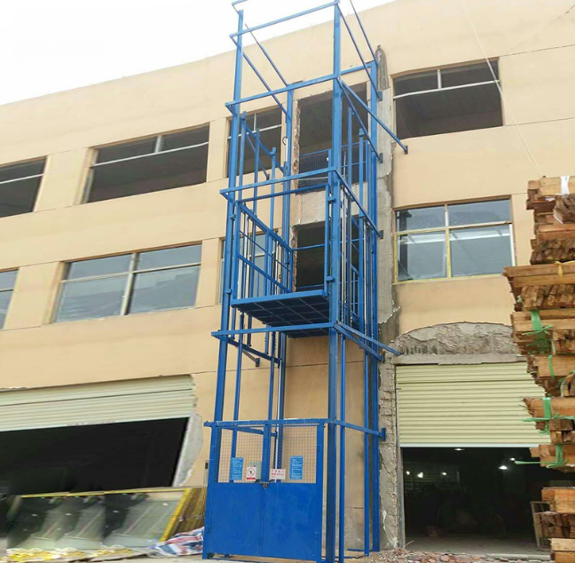 南充建材厂室外物料提升